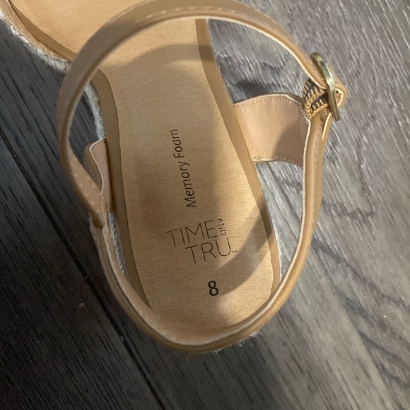 Time & Tru Memory Foam Pink Floral Wedge Sandals | Size 8 - Picture 6 of 10